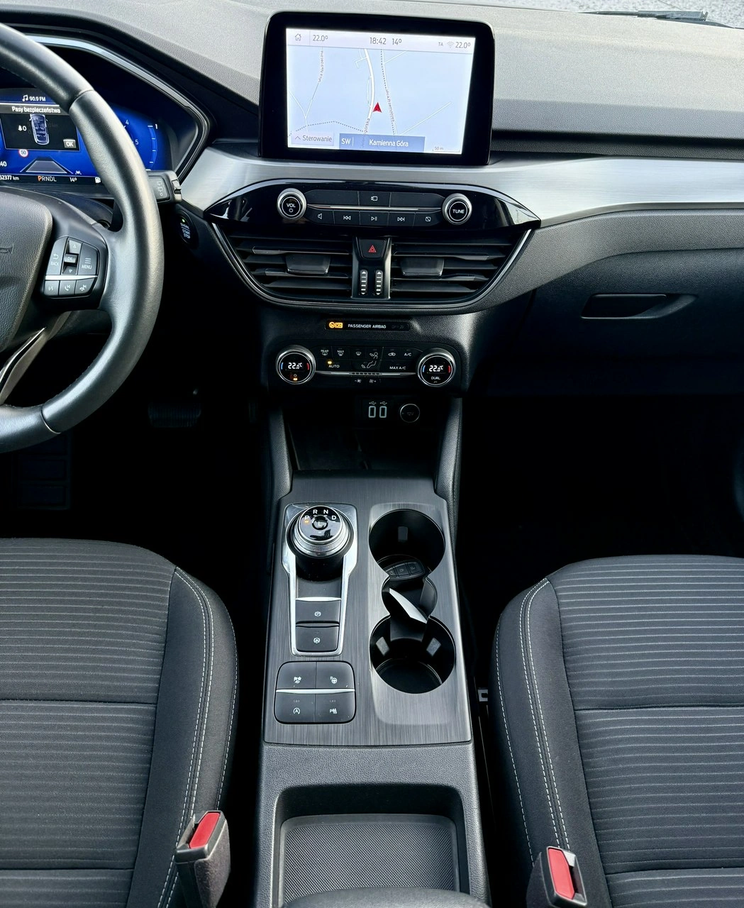 Ford Kuga - Zdjęcie 12