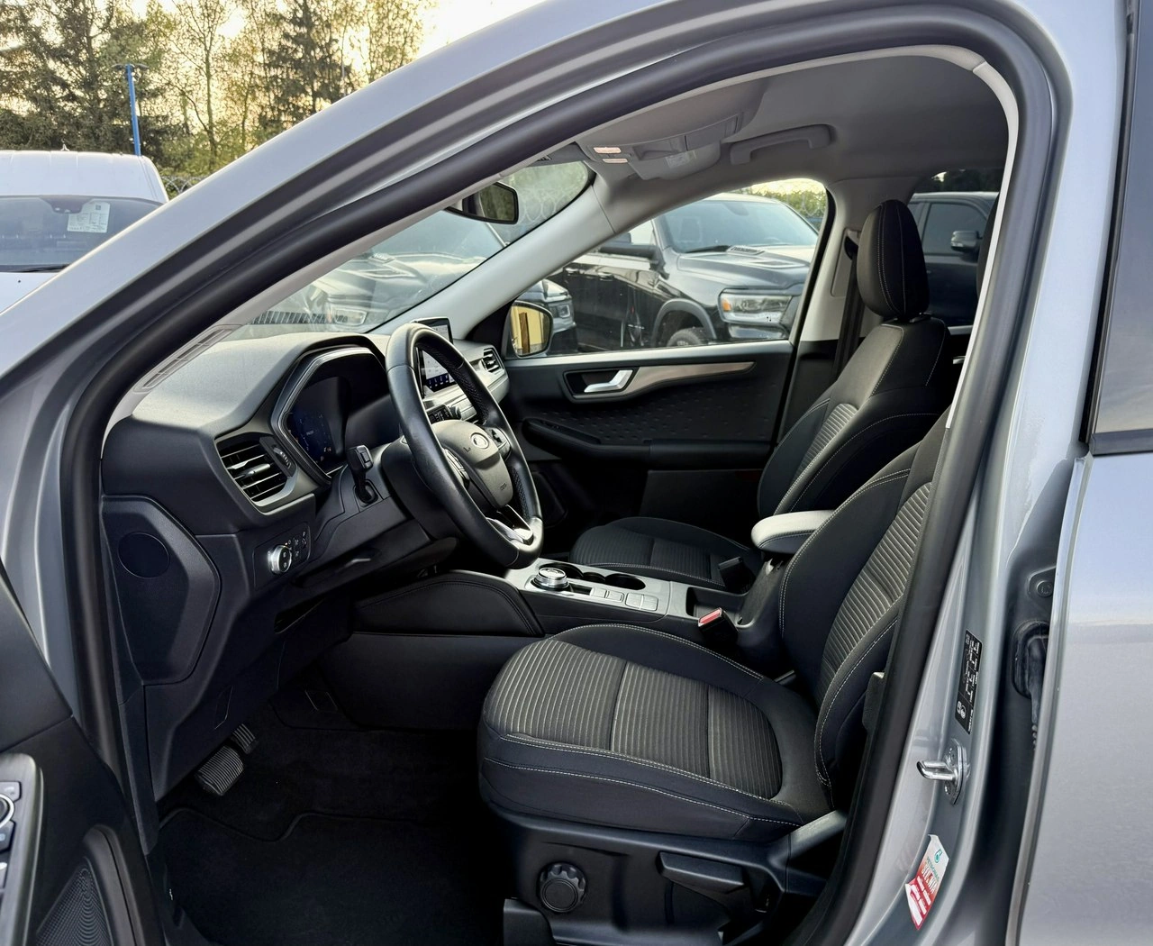 Ford Kuga - Zdjęcie 8