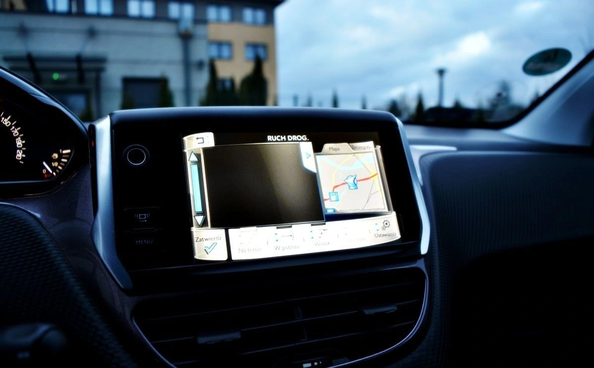 Peugeot 2008 - Zdjęcie 9