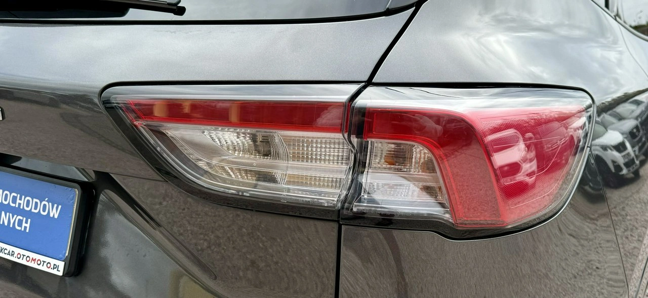 Ford Kuga - Zdjęcie 16