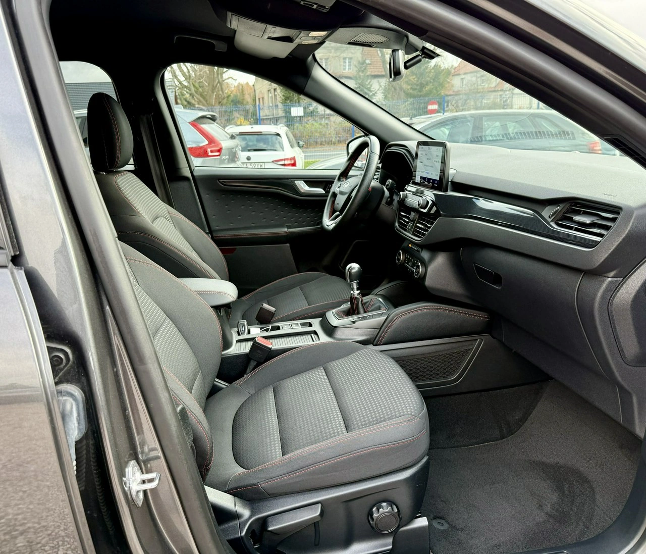Ford Kuga - Zdjęcie 12