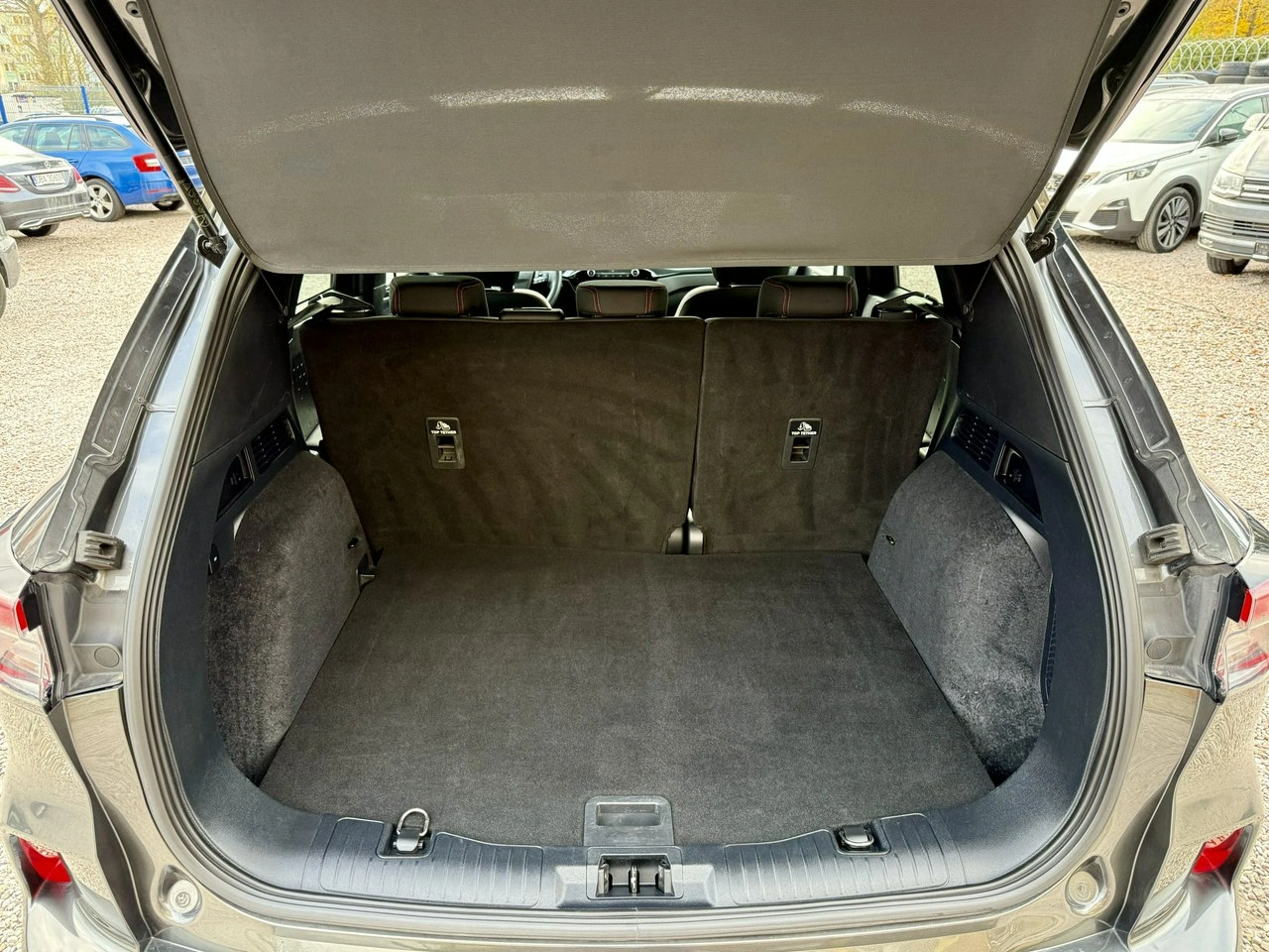 Ford Kuga - Zdjęcie 37