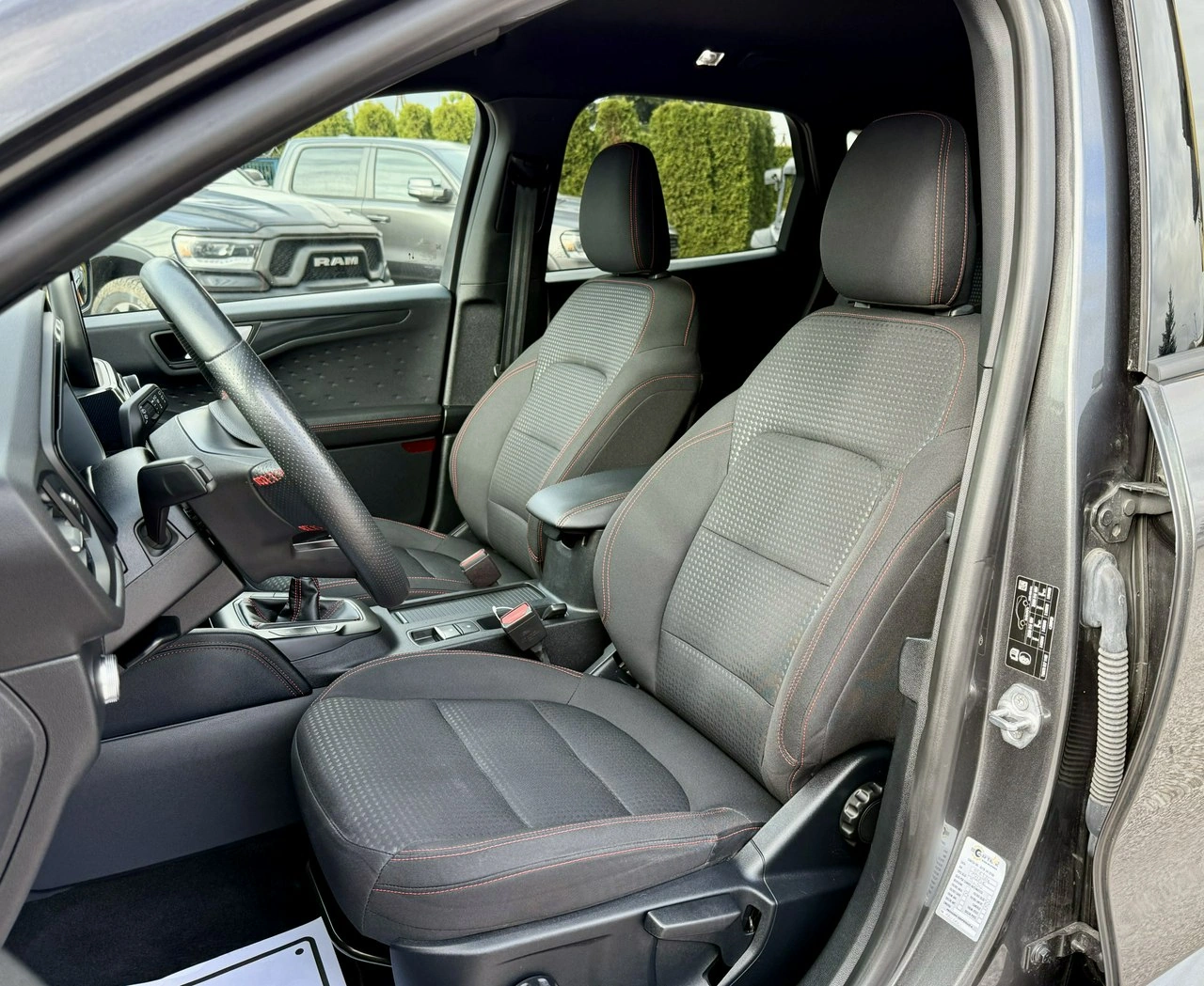 Ford Kuga - Zdjęcie 14