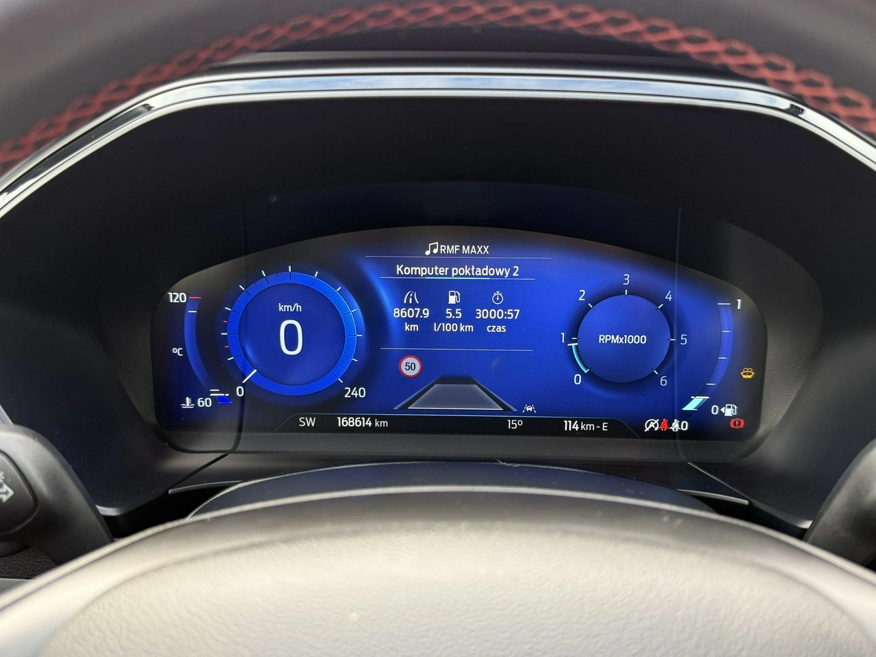 Ford Kuga - Zdjęcie 17