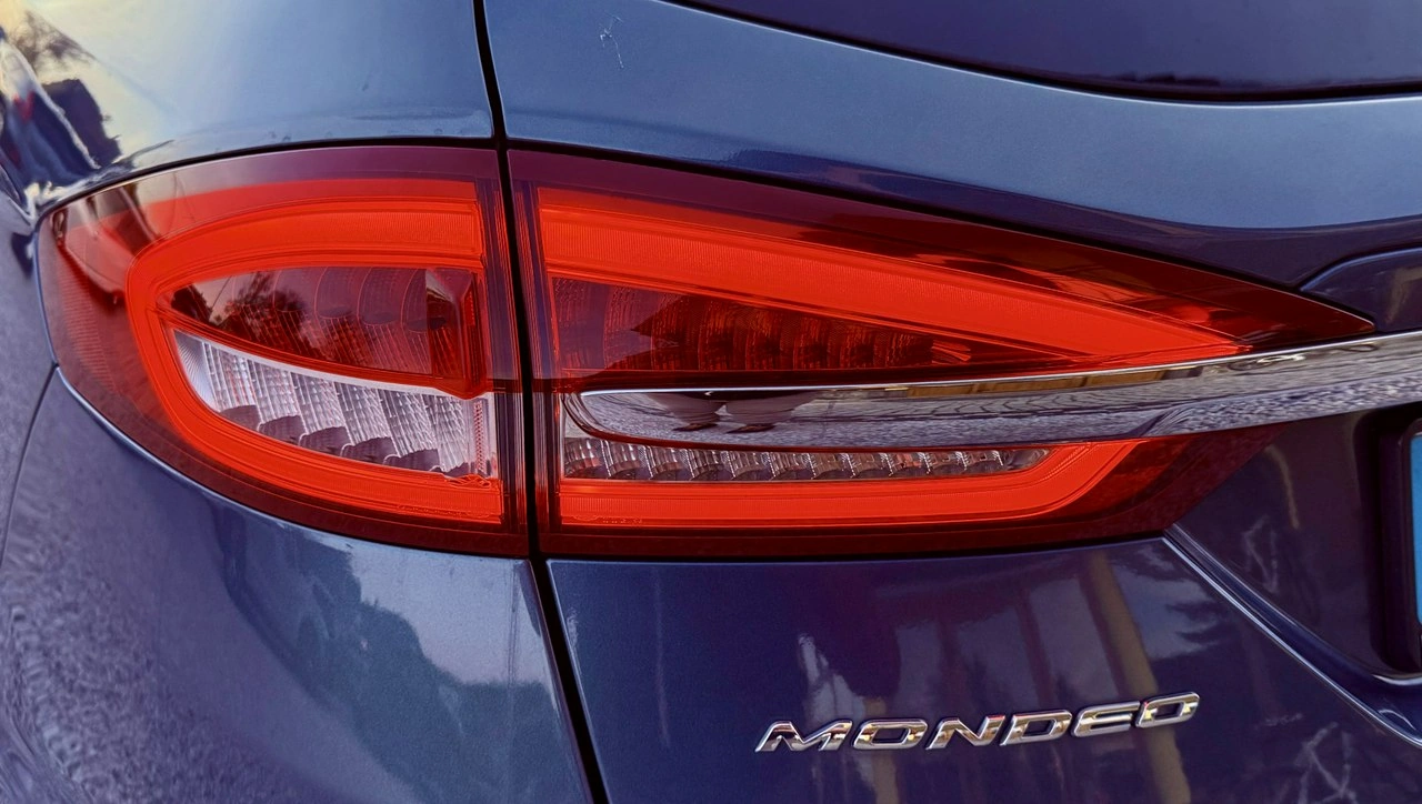 Ford Mondeo - Zdjęcie 14