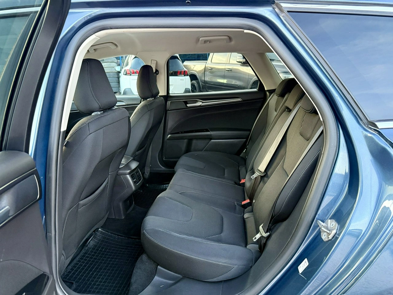 Ford Mondeo - Zdjęcie 9