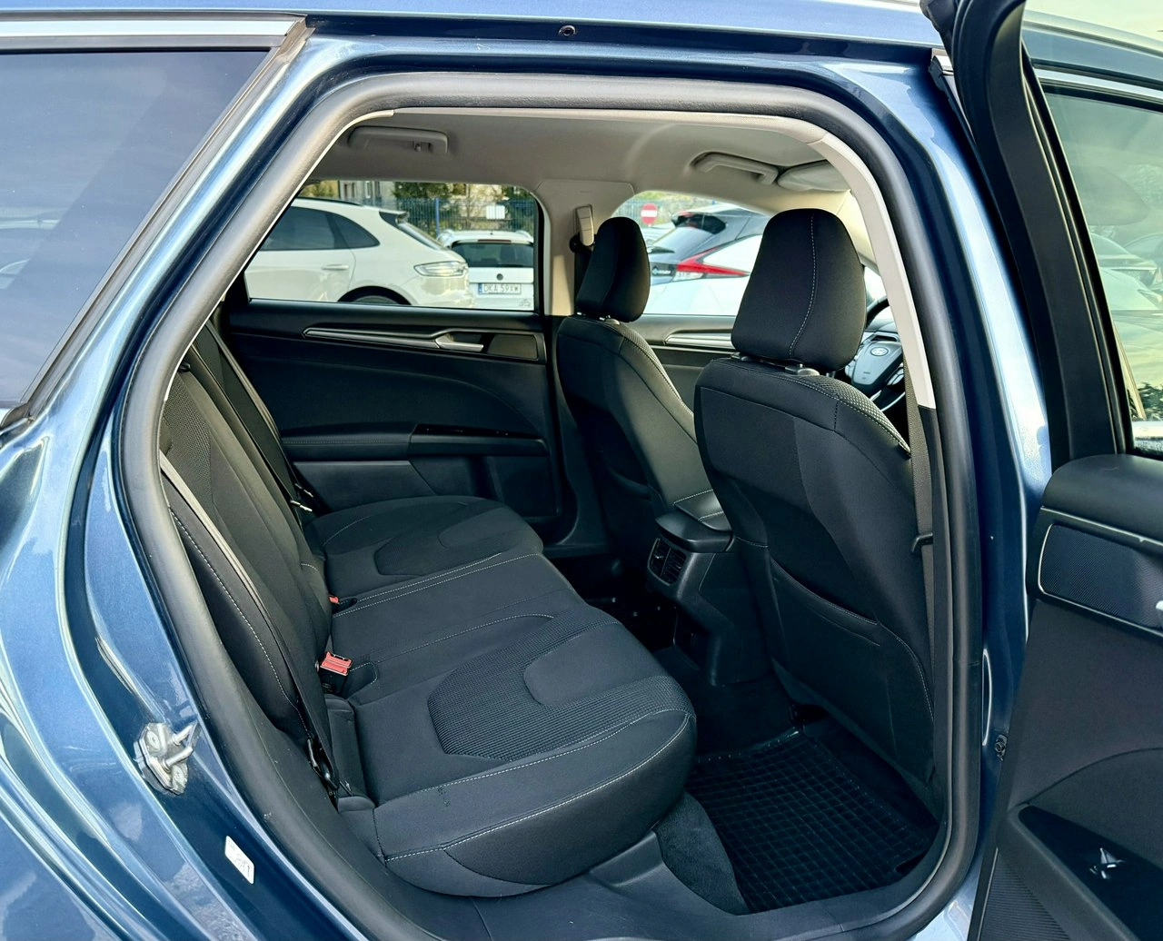 Ford Mondeo - Zdjęcie 11
