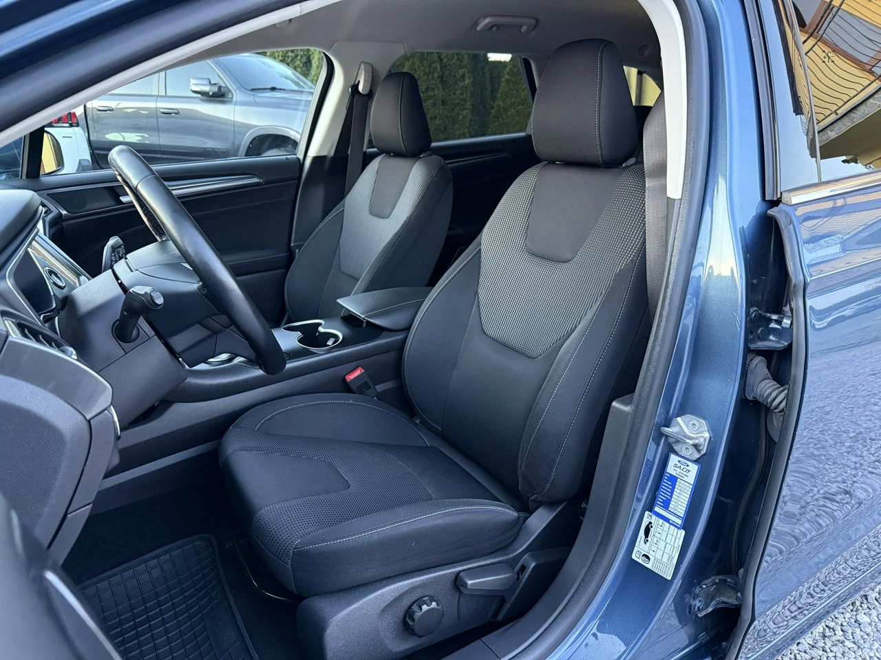 Ford Mondeo - Zdjęcie 17