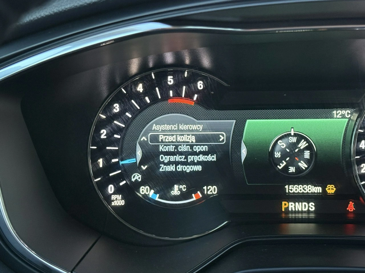 Ford Mondeo - Zdjęcie 24