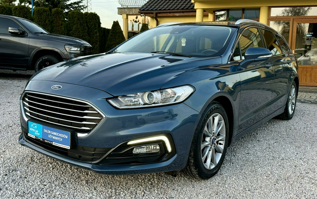 Ford Mondeo - Główne zdjęcie
