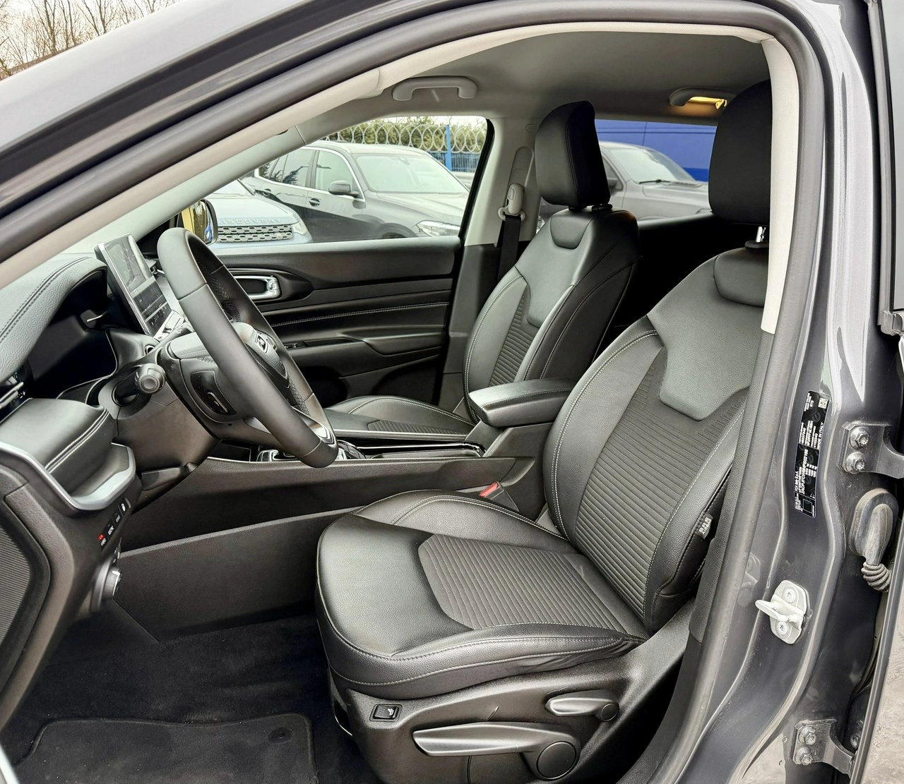 Jeep Compass - Zdjęcie 14