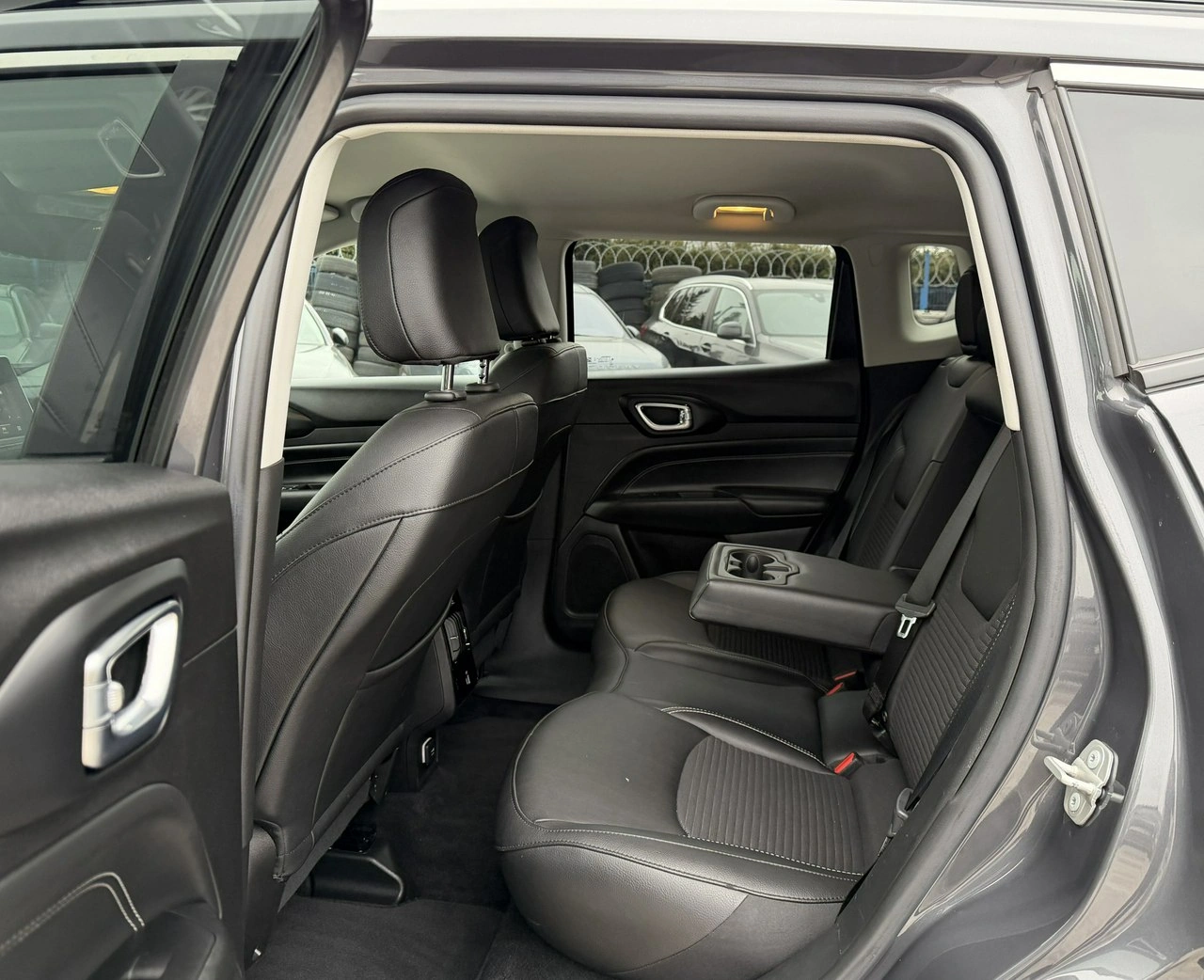 Jeep Compass - Zdjęcie 9