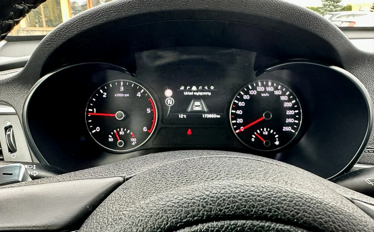 Kia Optima - Zdjęcie 24