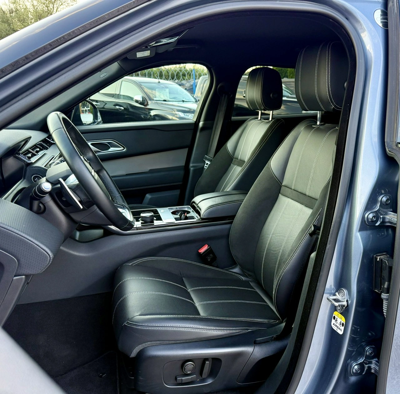 Land Rover Range Rover Velar - Zdjęcie 14