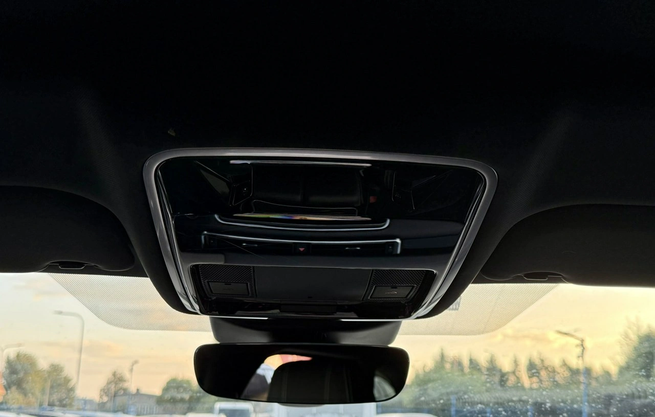 Land Rover Range Rover Velar - Zdjęcie 18