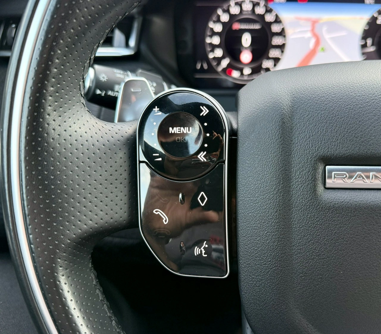 Land Rover Range Rover Velar - Zdjęcie 22