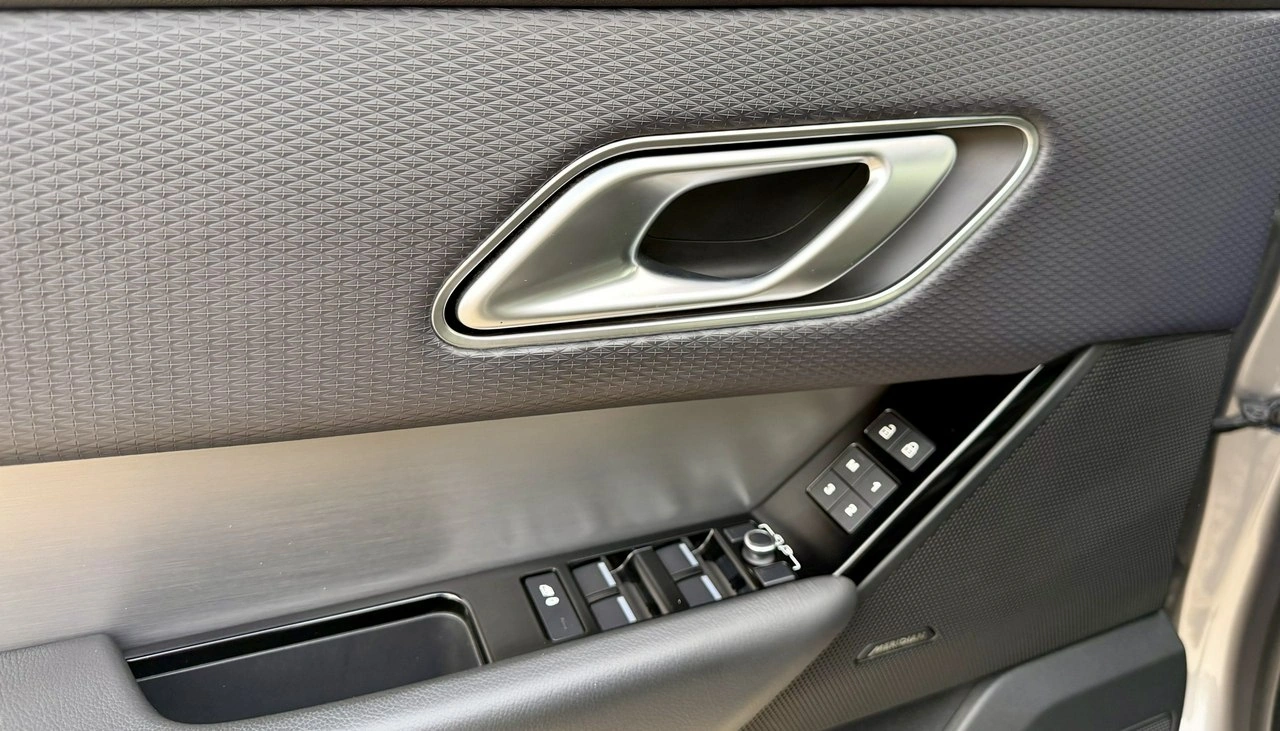 Land Rover Range Rover Velar - Zdjęcie 33