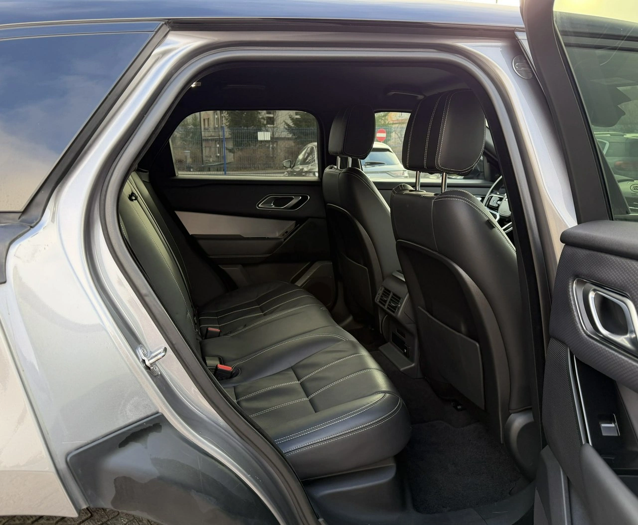 Land Rover Range Rover Velar - Zdjęcie 11