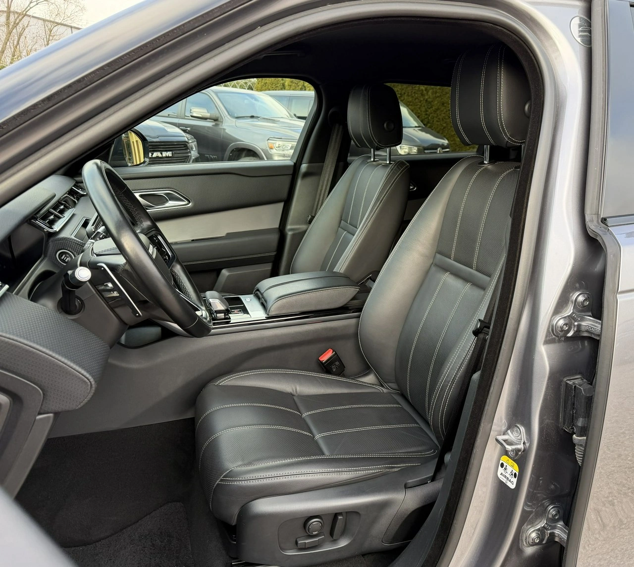 Land Rover Range Rover Velar - Zdjęcie 14