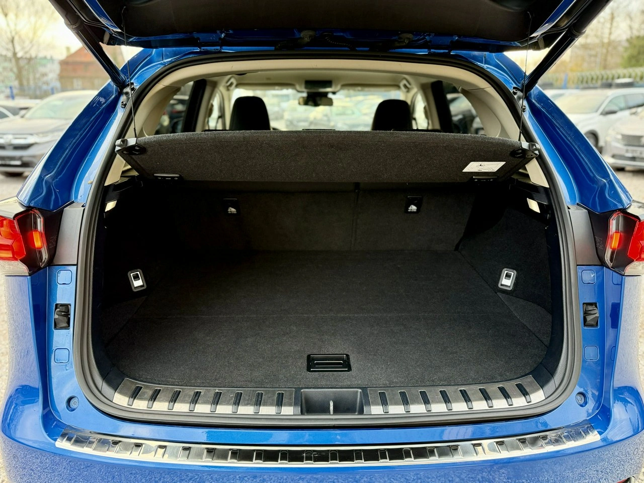 Lexus NX - Zdjęcie 37