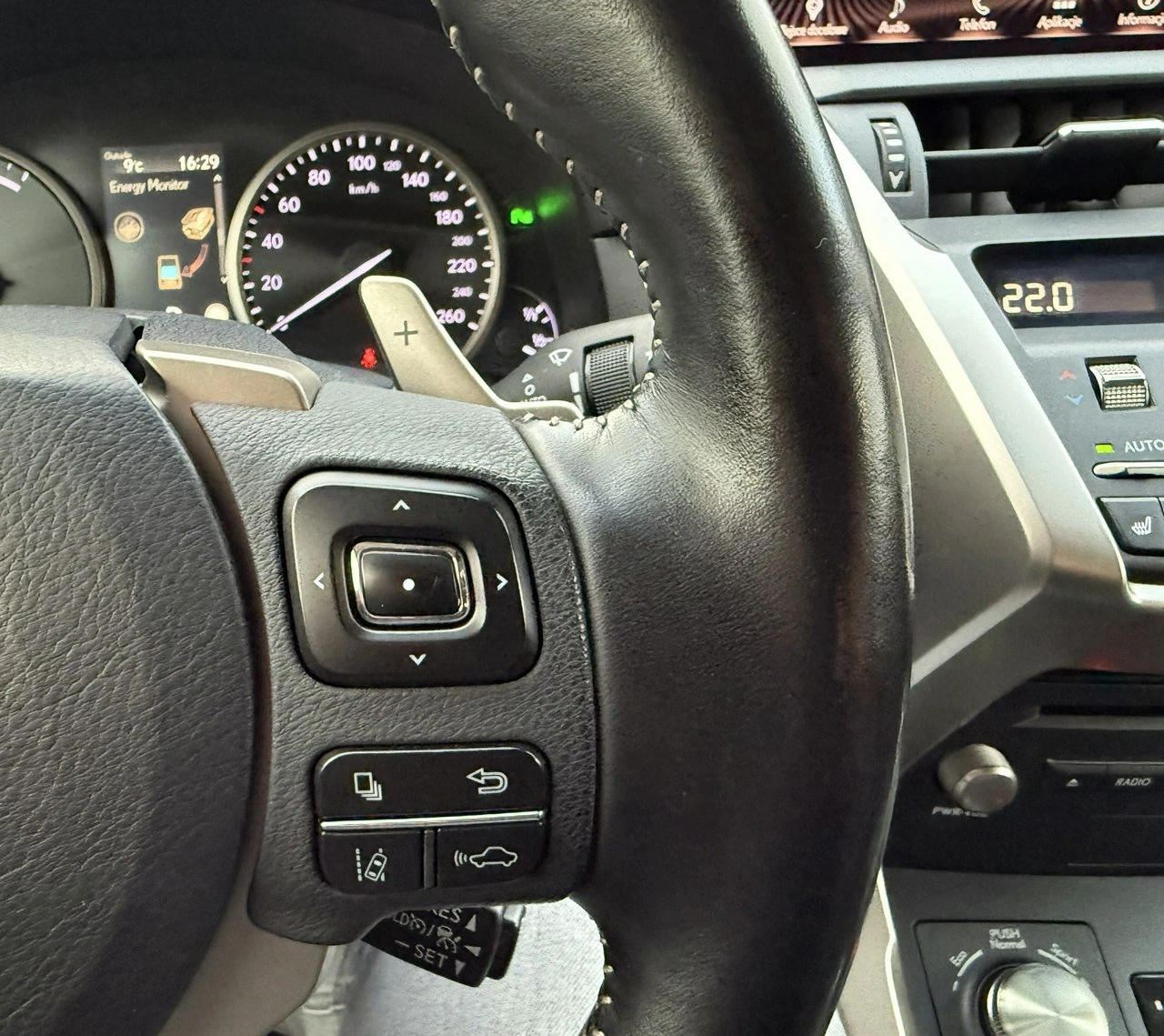 Lexus NX - Zdjęcie 29