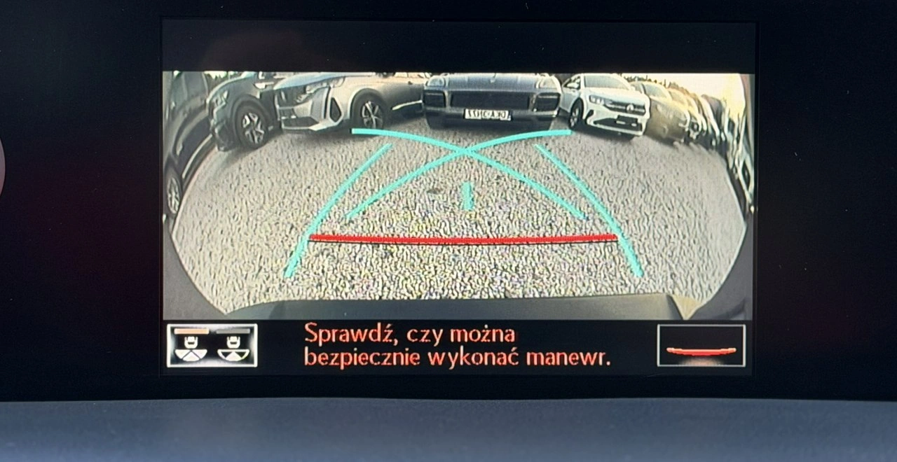 Lexus UX - Zdjęcie 18