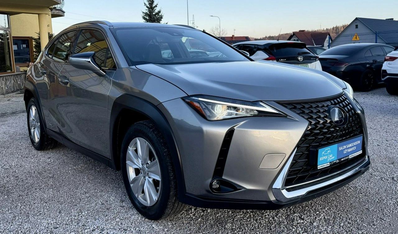 Lexus UX - Zdjęcie 2