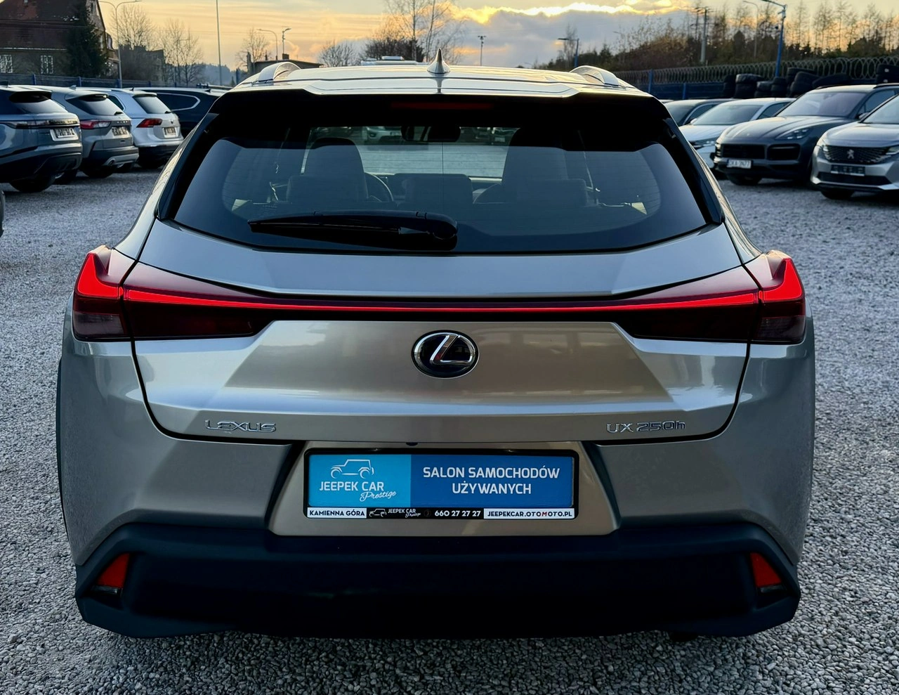 Lexus UX - Zdjęcie 5