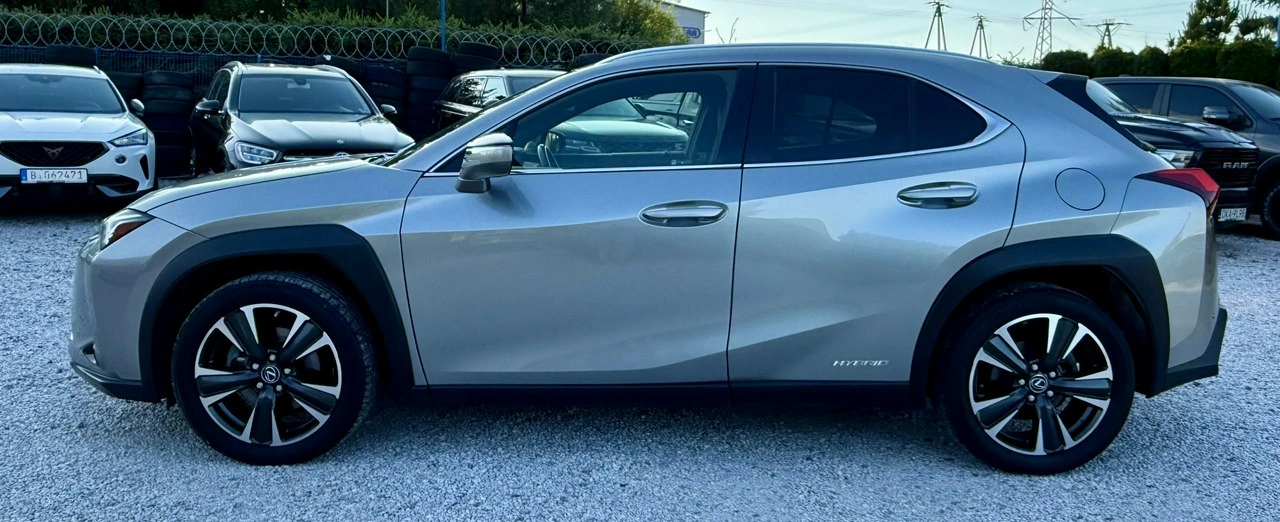 Lexus UX - Zdjęcie 6