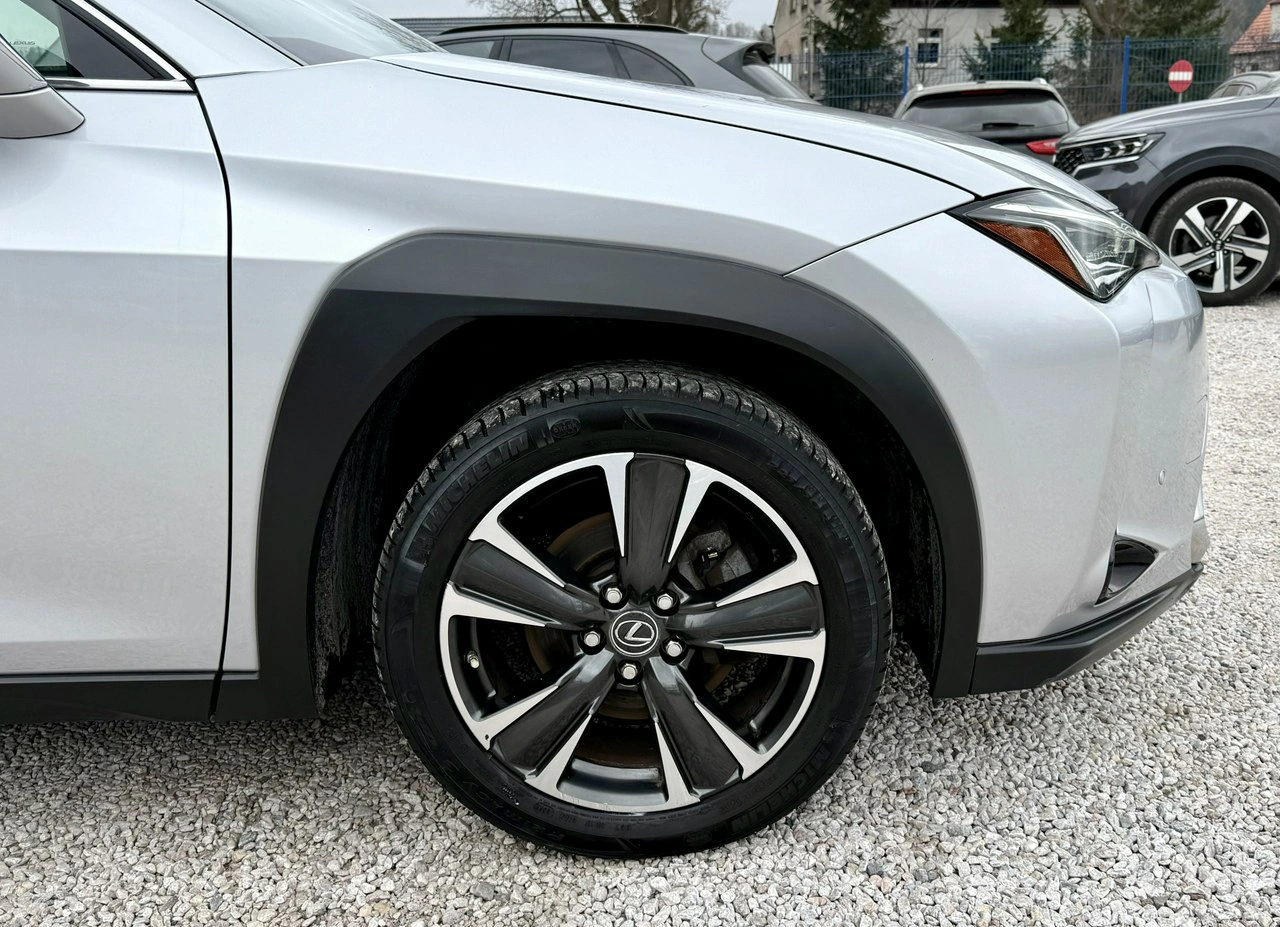 Lexus UX - Zdjęcie 35