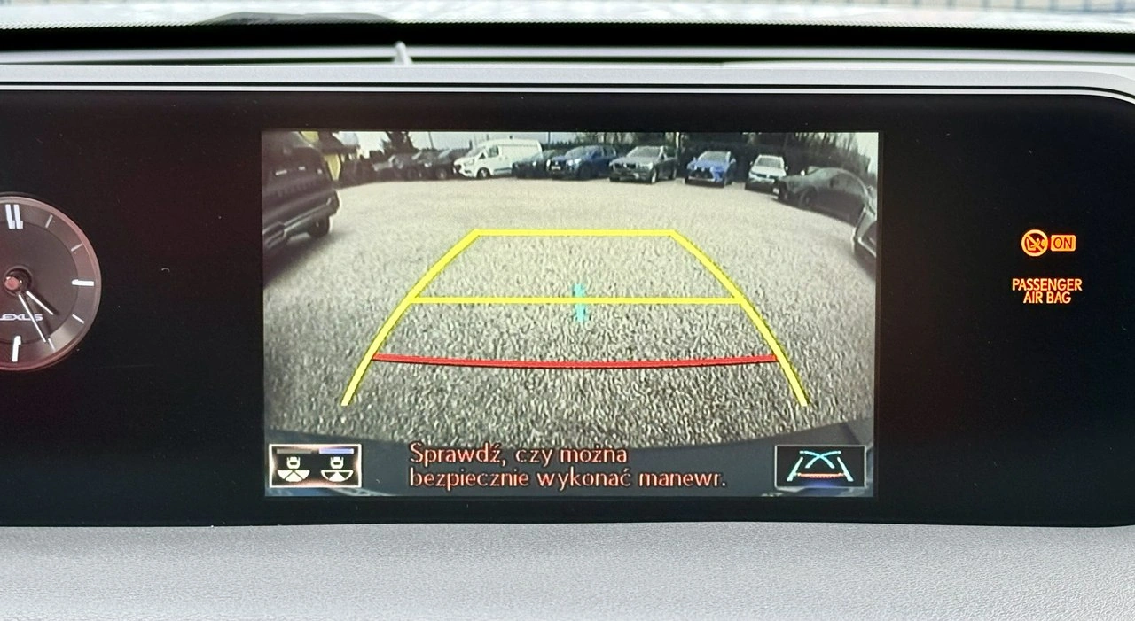 Lexus UX - Zdjęcie 29