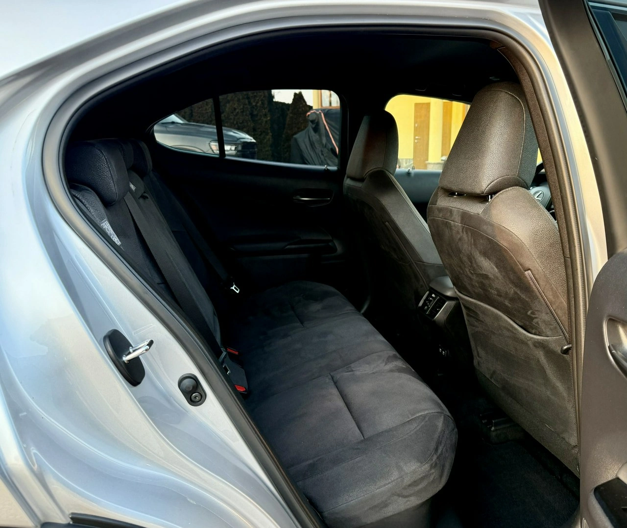 Lexus UX - Zdjęcie 11