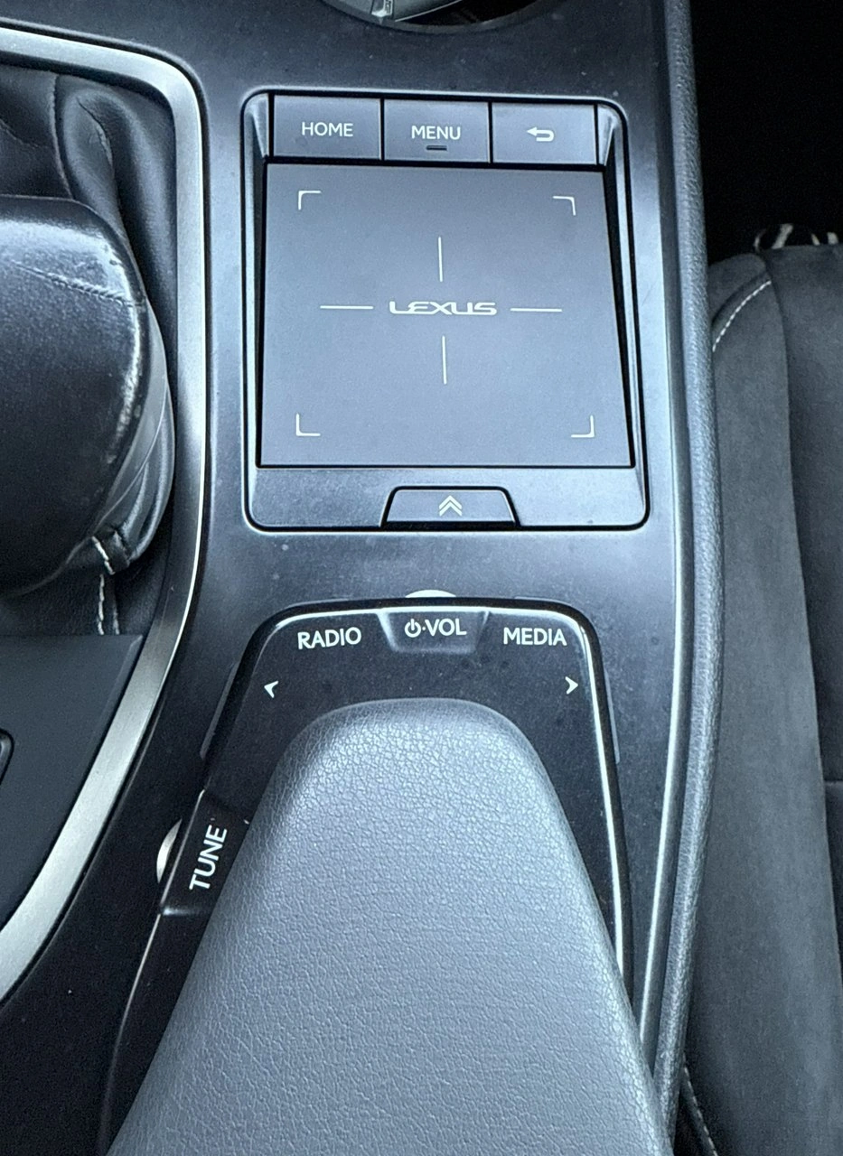 Lexus UX - Zdjęcie 27