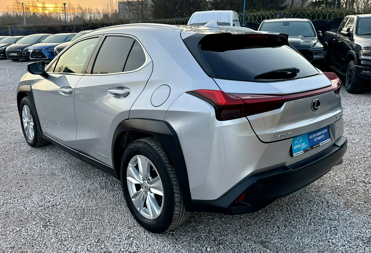 Lexus UX - Zdjęcie 7