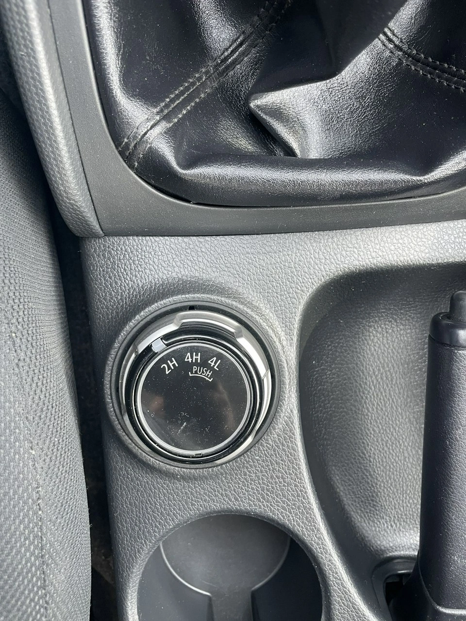 Mitsubishi L200 - Zdjęcie 20