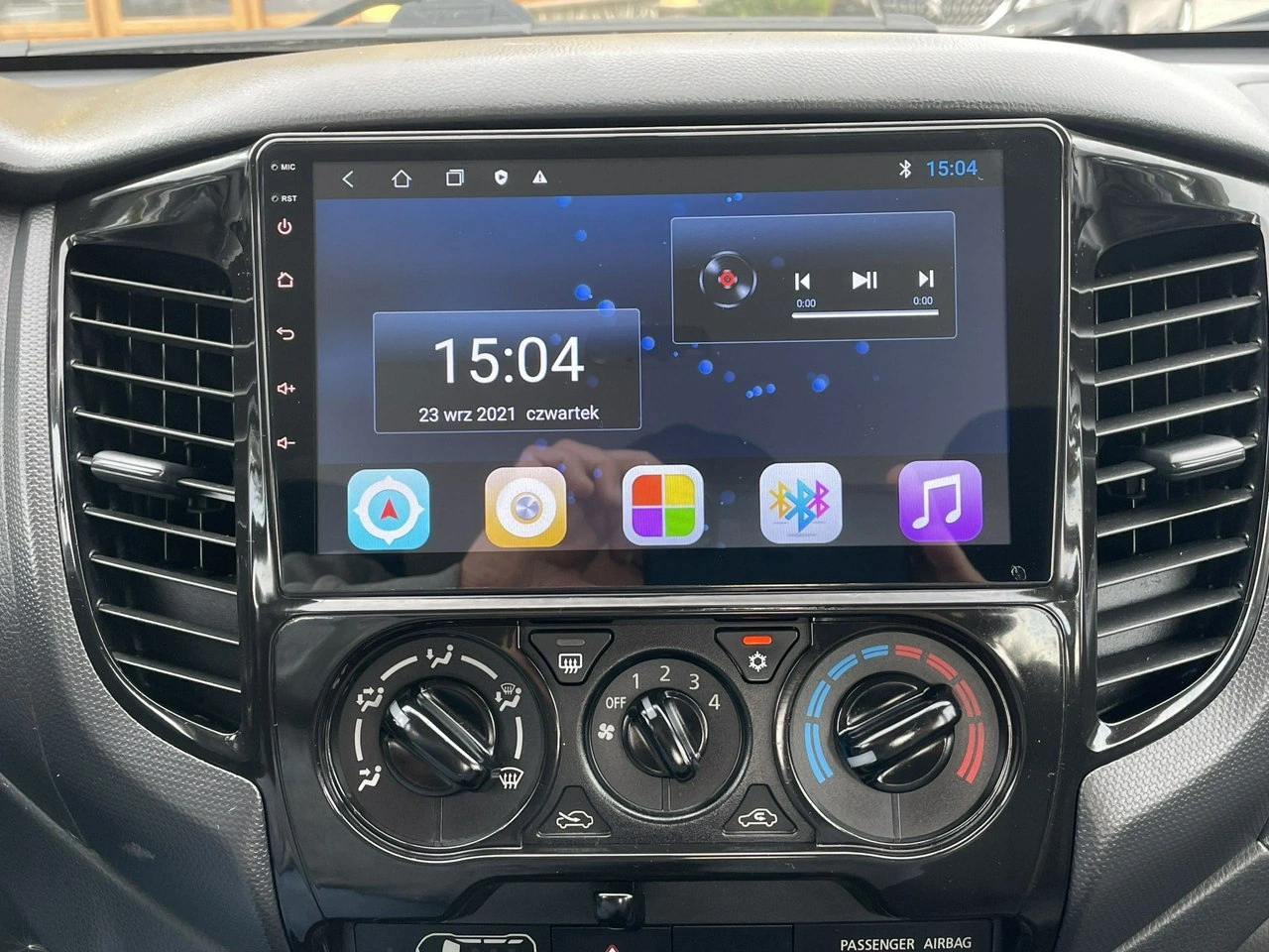 Mitsubishi L200 - Zdjęcie 23