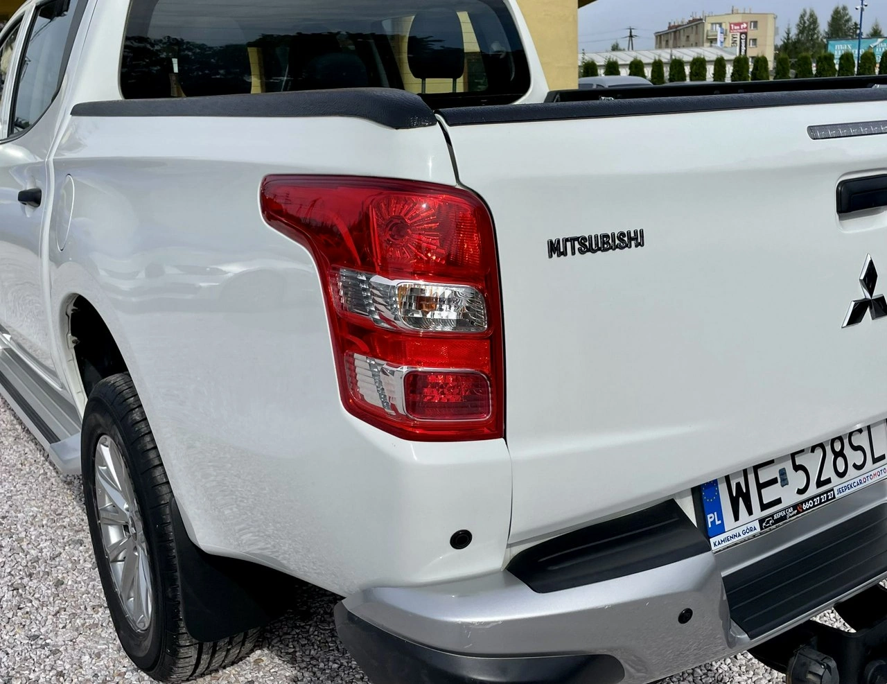 Mitsubishi L200 - Zdjęcie 14