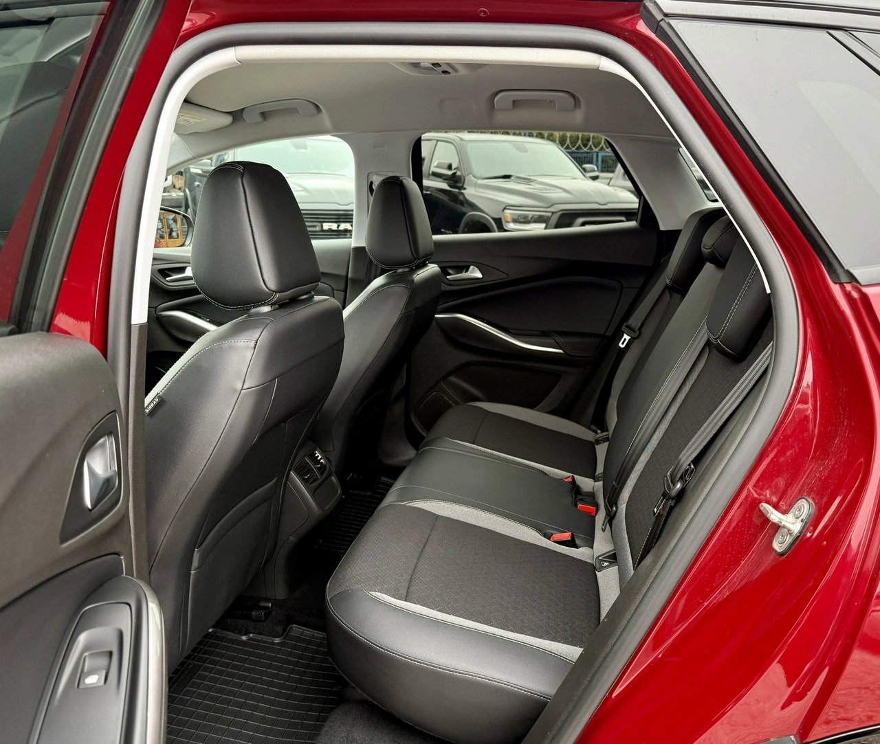 Opel Grandland - Zdjęcie 9