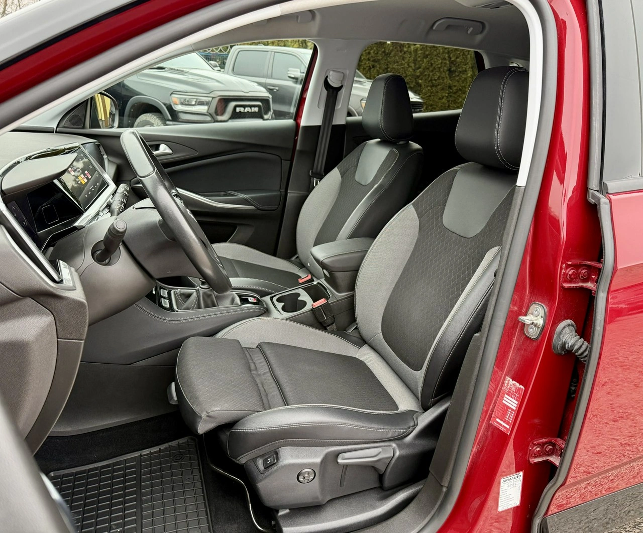 Opel Grandland - Zdjęcie 16