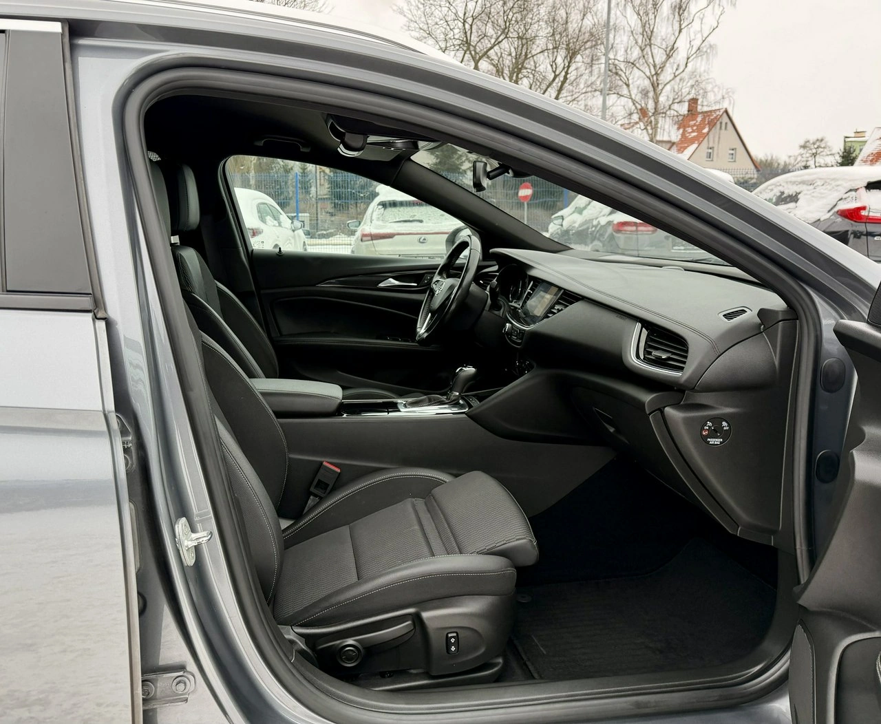 Opel Insignia - Zdjęcie 12