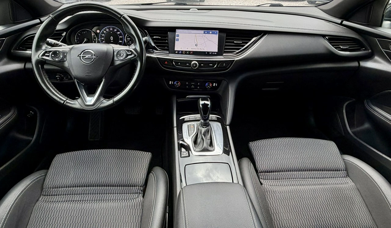 Opel Insignia - Zdjęcie 10