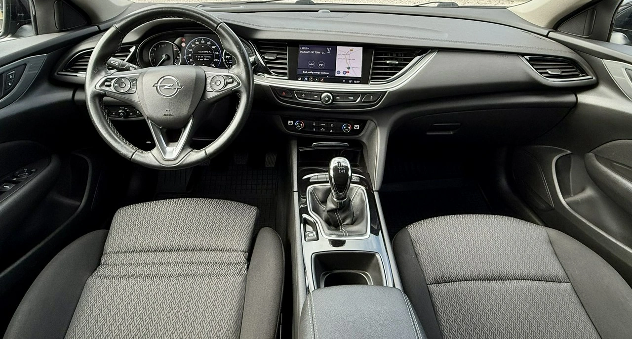 Opel Insignia - Zdjęcie 10