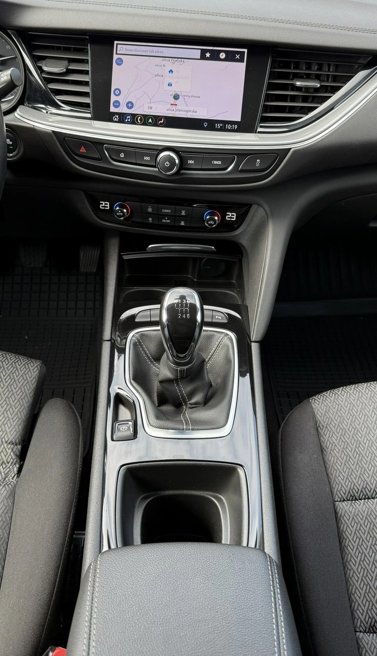 Opel Insignia - Zdjęcie 17