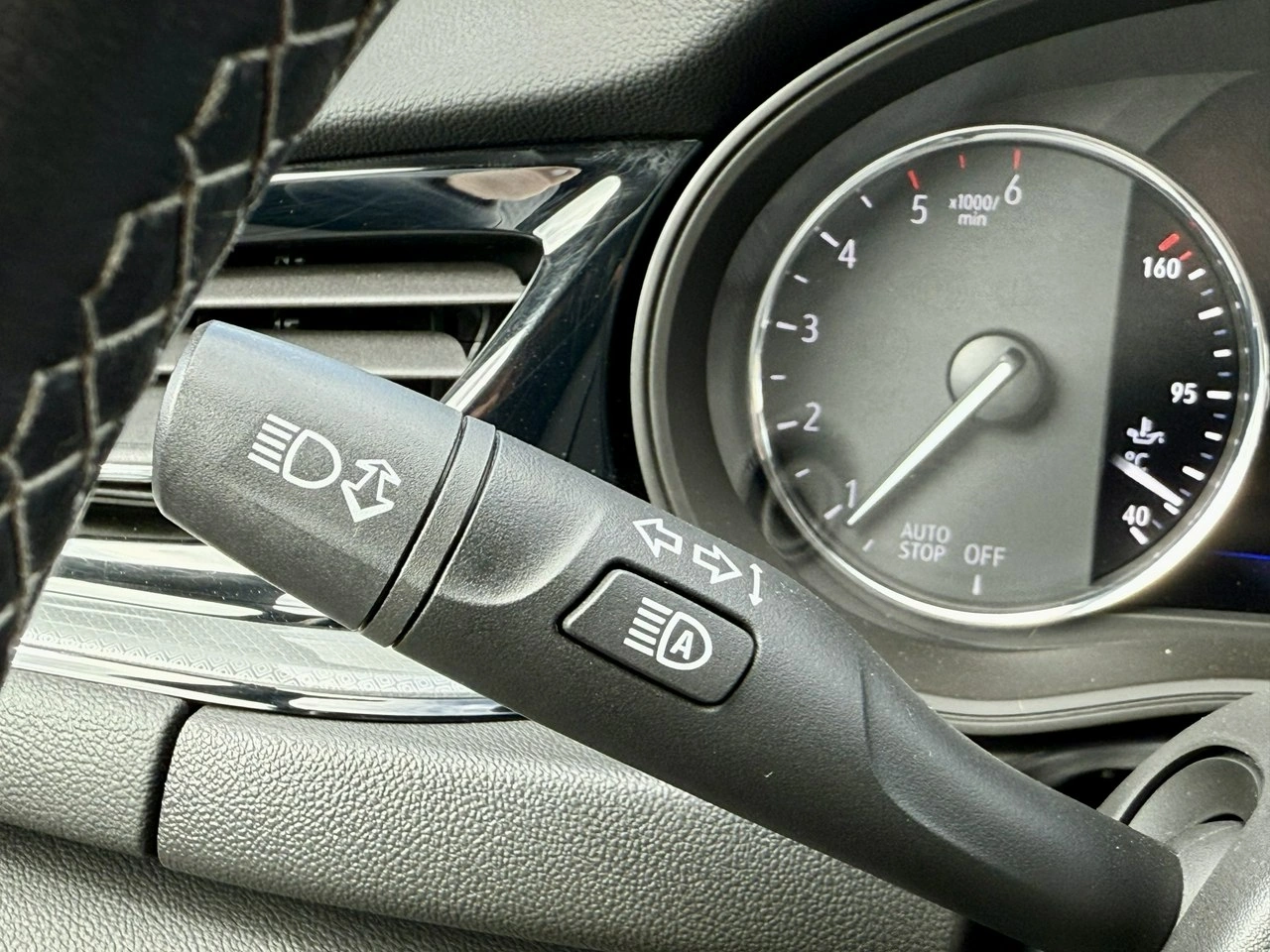 Opel Insignia - Zdjęcie 27