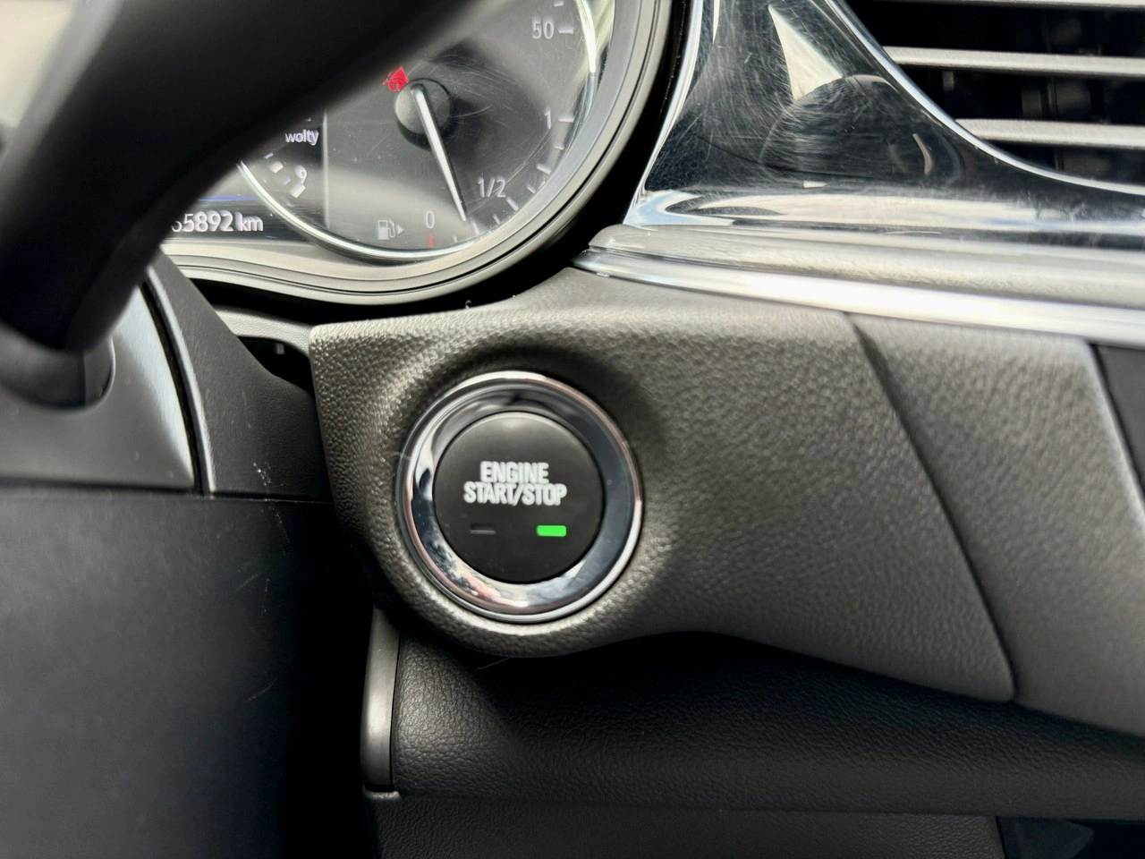 Opel Insignia - Zdjęcie 28