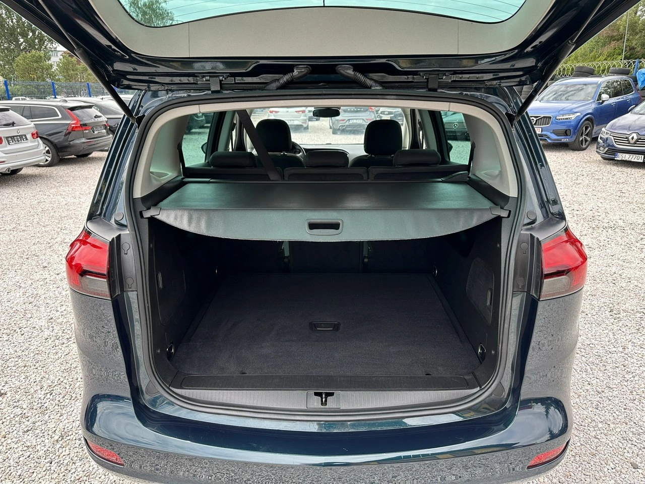 Opel Zafira - Zdjęcie 35