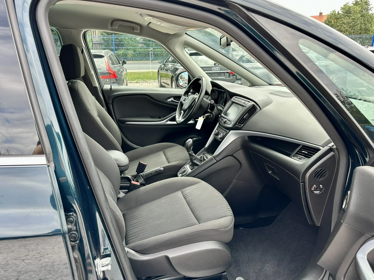 Opel Zafira - Zdjęcie 12