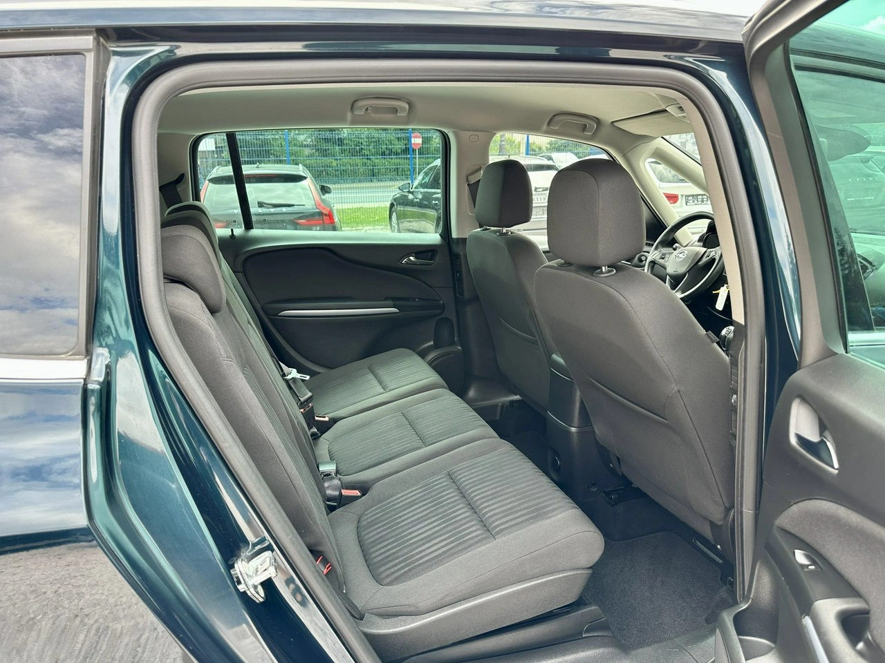 Opel Zafira - Zdjęcie 11