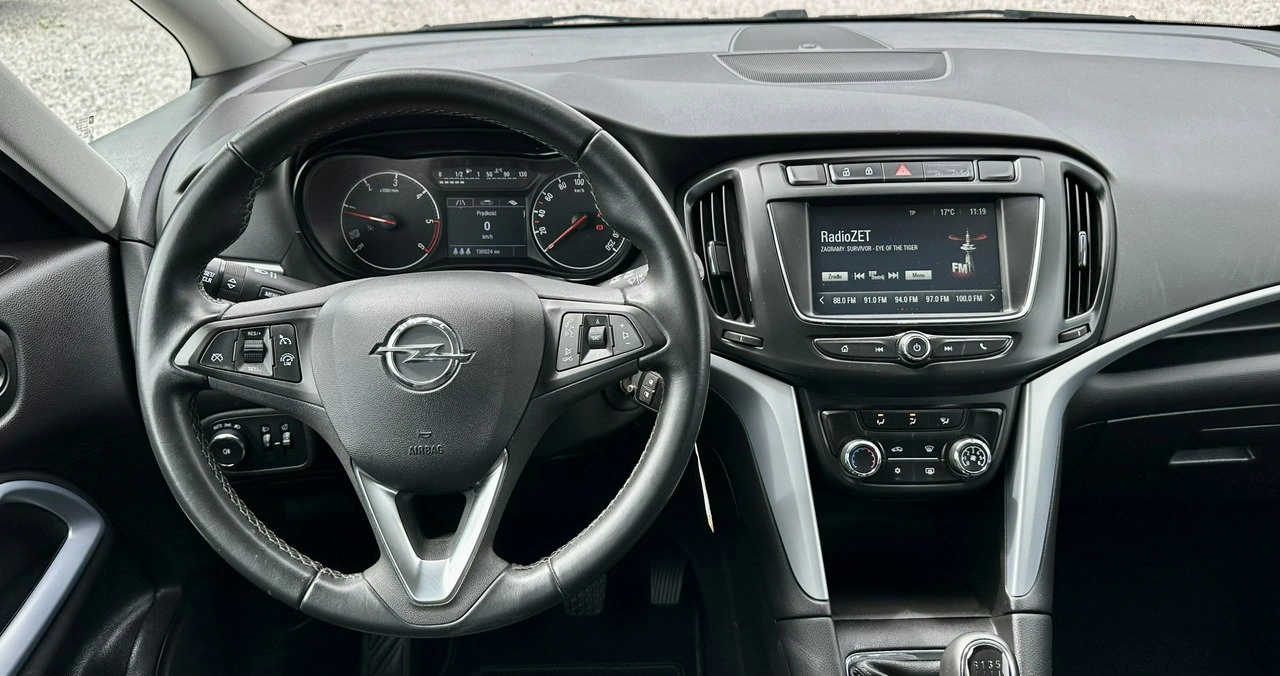 Opel Zafira - Zdjęcie 19