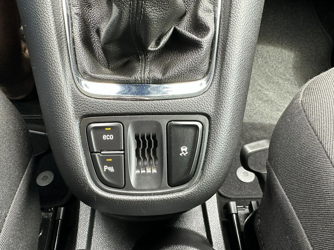 Opel Zafira - Zdjęcie 25